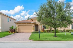 7976 SW Marin Dr, Stuart, FL 34997, Sold 01/05/24