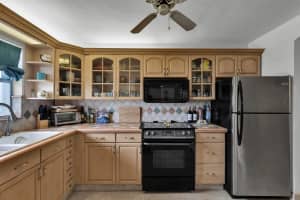 750 SE 6th Ave APT 125, Deerfield Beach, FL 33441, Sold 11/21/23