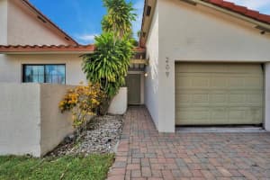 209 NW 47th Ave, Deerfield Beach, FL 33442, Sold 03/12/24