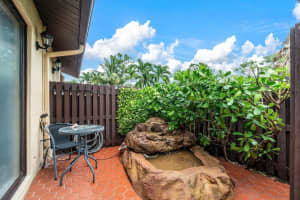619 Sea Pine Way a, Greenacres, FL 33415, Sold 05/08/24