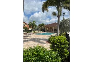 2800 65th Drive 101, Vero Beach, FL 32966 Sold 11/15/23