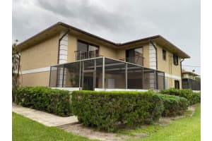 1458 N Lawnwood Circle 29d, Fort Pierce, FL 34950 Sold 12/12/23