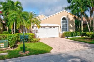 4590 Carlton Golf Drive, Lake Worth, FL 33449 Sold 02/15/24