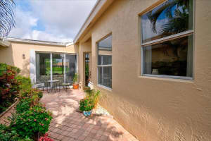 4590 Carlton Golf Drive, Lake Worth, FL 33449 Sold 02/15/24