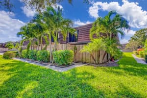 1125 11th Lane, Palm Beach Gardens, FL 33418 Sold 05/01/24