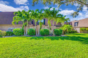 1125 11th Lane, Palm Beach Gardens, FL 33418 Sold 05/01/24