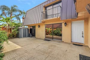 5999 SE Windsong Lane, Stuart, FL 34997 Sold 12/01/23