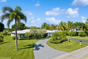 285 N Country Club Drive, Atlantis, FL 33462 Sold 03/08/24