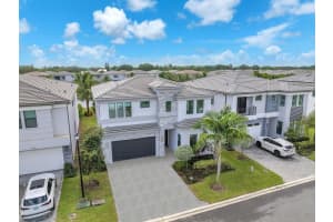 8270 Oceanus Drive, Boca Raton, FL 33496 Sold 12/19/23