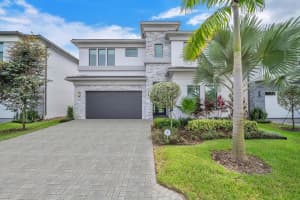 8270 Oceanus Drive, Boca Raton, FL 33496 Sold 12/19/23