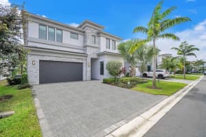 8270 Oceanus Drive, Boca Raton, FL 33496 Sold 12/19/23