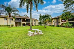 304 Pine Ridge Circle C-2, Greenacres, FL 33463 Sold 11/28/23