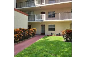 24 Abbey Lane 105, Delray Beach, FL 33446 Sold 03/01/24