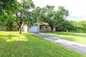 2500 Mallard Drive, Delray Beach, FL 33444 Sold 10/31/23