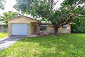 2500 Mallard Drive, Delray Beach, FL 33444 Sold 10/31/23