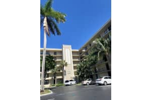 12 Royal Palm Way 3040, Boca Raton, FL 33432 Sold 01/12/24