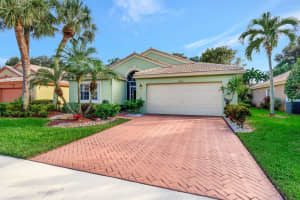 10912 Royal Caribbean Circle, Boynton Beach, FL 33437 Sold 02/15/24