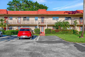 4 Abbey Lane 106, Delray Beach, FL 33446 Sold 01/17/24