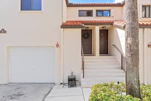 5 Via De Casas Sur 201, Boynton Beach, FL 33426 Sold 06/14/24