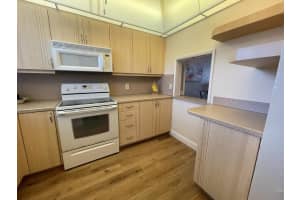 2050 NE 39th Street E110, Lighthouse Point, FL 33064 Sold 11/30/23