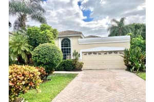 4726 Carlton Golf Drive, Lake Worth, FL 33449 Sold 02/01/24