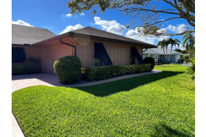 7094 SE Bunker Hill Drive, Hobe Sound, FL 33455 Sold 05/03/24