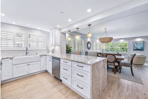 372 Golfview Rd, North Palm Beach, FL 33408, Sold 10/19/23