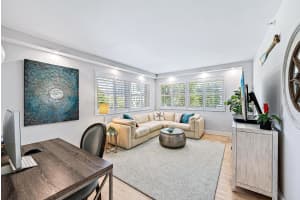 372 Golfview Rd, North Palm Beach, FL 33408, Sold 10/19/23