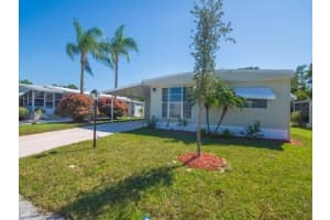 495 NE Moonstone Drive, Jensen Beach, FL 34957 Sold 03/22/24