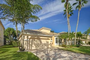 6443 Stonehurst Circle, Lake Worth, FL 33467 Sold 11/29/23