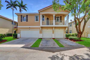 4541 Highgate Drive A, Delray Beach, FL 33445 Sold 12/15/23