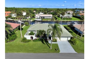 9087 SE Star Island Way, Hobe Sound, FL 33455 Sold 05/08/24