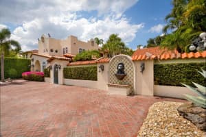 295 Granada Road, West Palm Beach, FL 33401 Sold 04/15/24