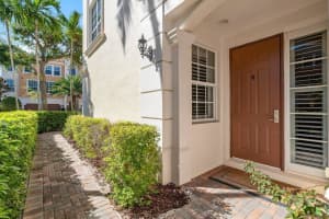 617 NE Francesca Lane, Boca Raton, FL 33487 Sold 11/27/23