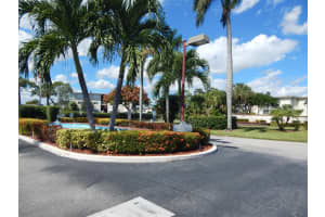 2534 S Garden Drive 107, Lake Worth, FL 33461 Sold 12/20/23