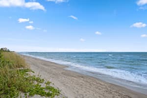 840 Ocean Drive 103, Juno Beach, FL 33408 Sold 03/25/24