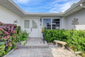 10741 Greentrail Drive S, Boynton Beach, FL 33436 Sold 02/29/24