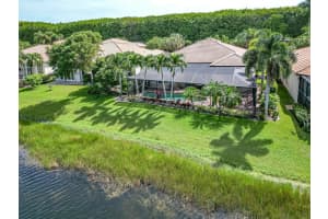 9233 Via Grande W, Wellington, FL 33411 Sold 02/29/24