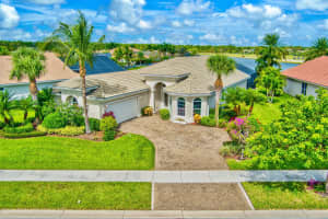 237 Carina Drive, Jupiter, FL 33478 Sold 03/29/24