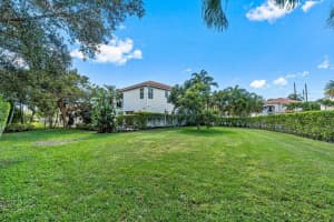 10697 Old Hammock Way, Wellington, FL 33414 Sold 12/08/23