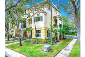2850 S Oasis Drive, Boynton Beach, FL 33426 Sold 02/27/24