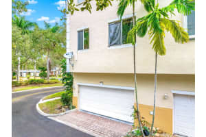 2850 S Oasis Drive, Boynton Beach, FL 33426 Sold 02/27/24