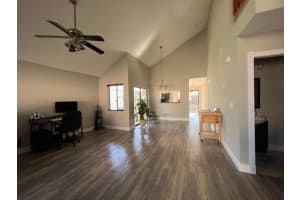 9 Elton Place, Boynton Beach, FL 33426 Sold 12/28/23