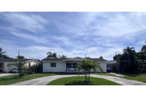 2244 SE Washington Street, Stuart, FL 34997 Sold 01/12/24