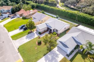 6919 Beacon Hollow Turn, Boynton Beach, FL 33437 Sold 12/01/23