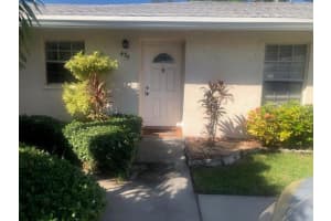 435 Bennington Lane, Lake Worth, FL 33467 Sold 04/08/24