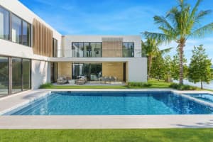 2291 Ibis Isle Road E, Palm Beach, FL 33480 Sold 02/26/24