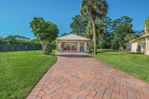 5009 Paleo Pines Circle, Fort Pierce, FL 34951 Sold 12/06/23