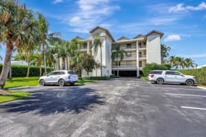 415 NW North River Drive 403, Stuart, FL 34994 Sold 11/30/23