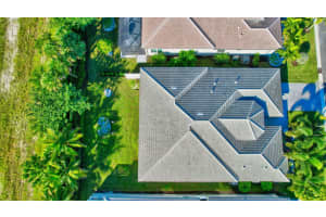 9321 Seahorse Bay Drive, Boynton Beach, FL 33473 Sold 11/28/23